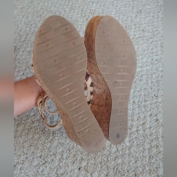 Kate Spade New York 10 GOLD METALLIC LEATHER Cork WEDGE Strappy SANDALS size 6M - Picture 11 of 11